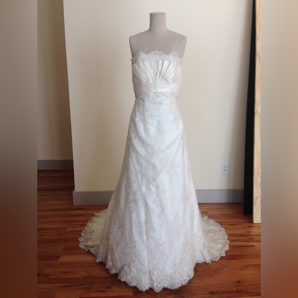 Pronovias / Pronuptia- bought in Paris Wedding Dress From France Size 2-4